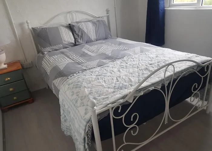 펜션 Fully Refurbished 200-year-old *