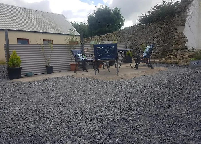 Fully Refurbished 200-year-old 펜션